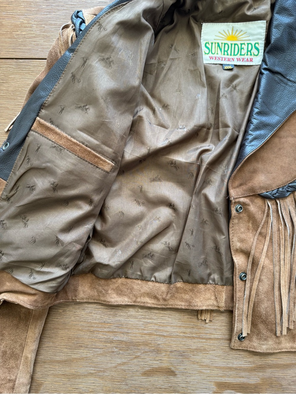 Vintage Sunriders Western Wear Suede Fringe Leather Jacket - Fits like an XXL - Picture 3 of 9